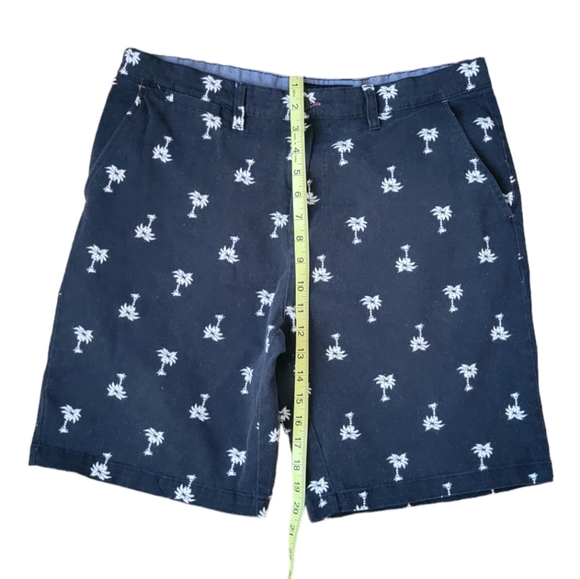 Air Walk Palm Tree Shorts - Picture 6 of 8